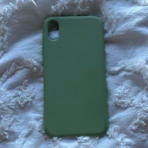 Pretty green iPhone XR case